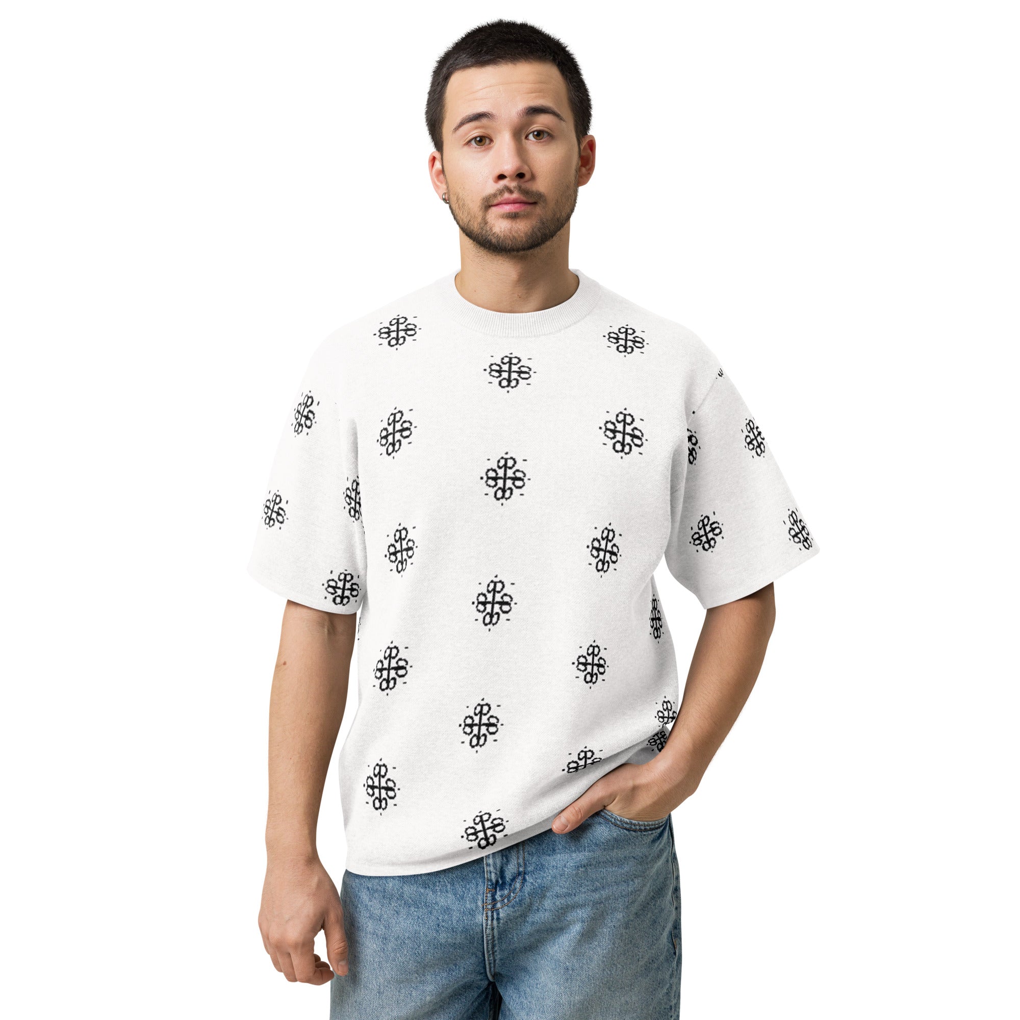 Laitôme Knitted T-Shirt model Lioré